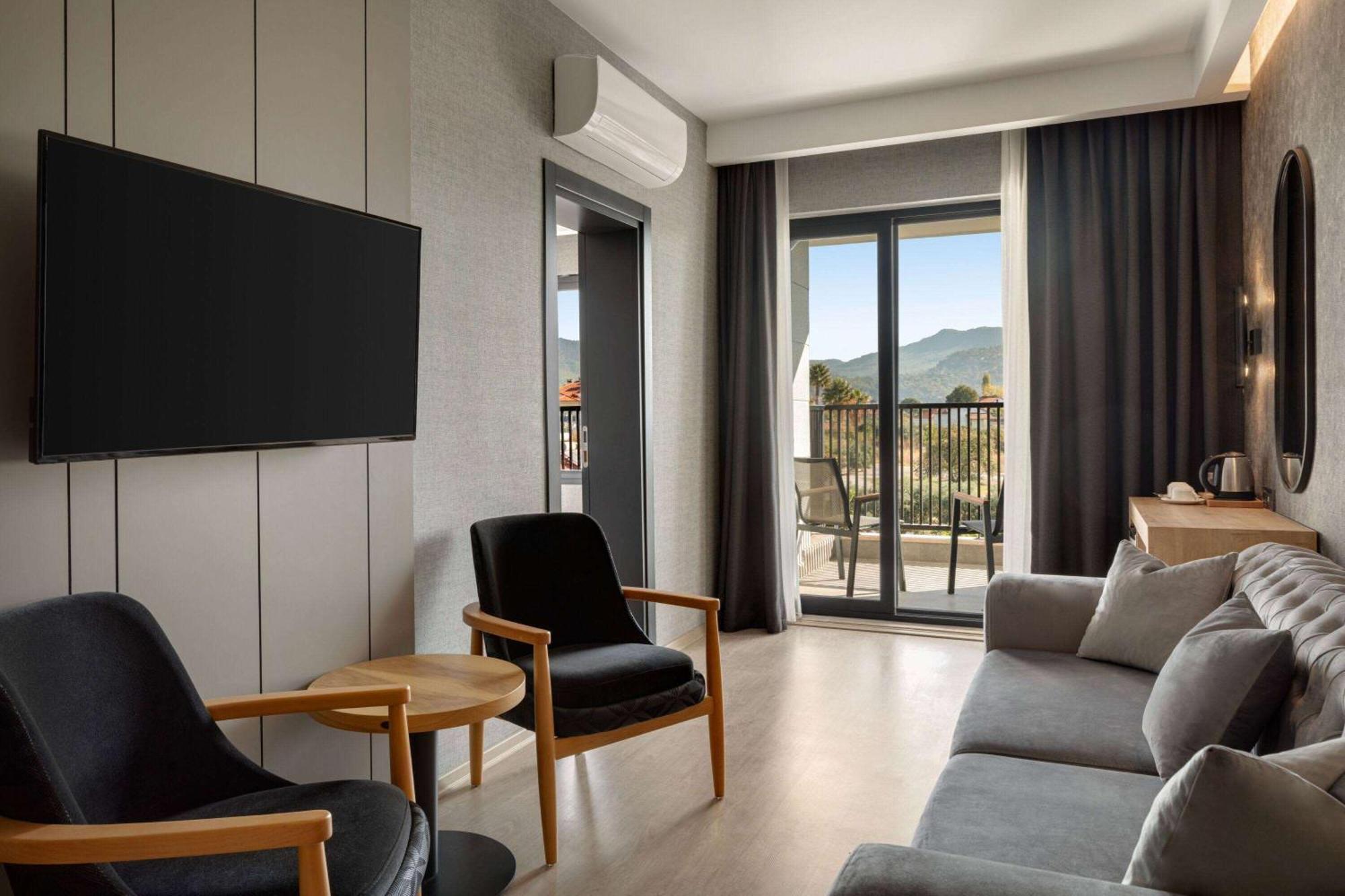 Ramada By Wyndham Dalaman Eksteriør billede