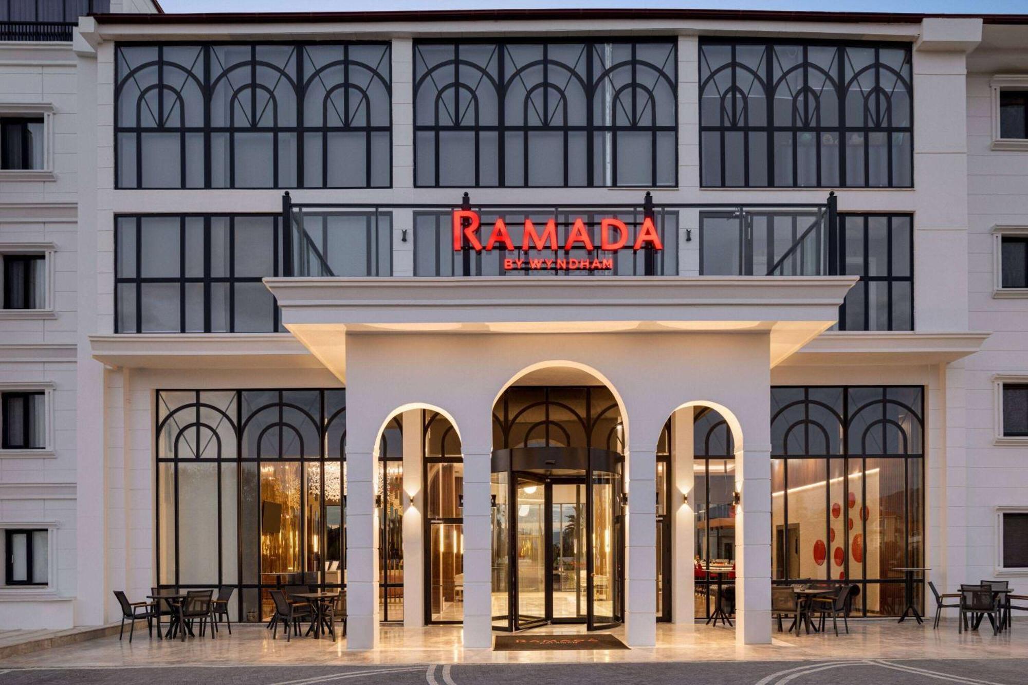 Ramada By Wyndham Dalaman Eksteriør billede