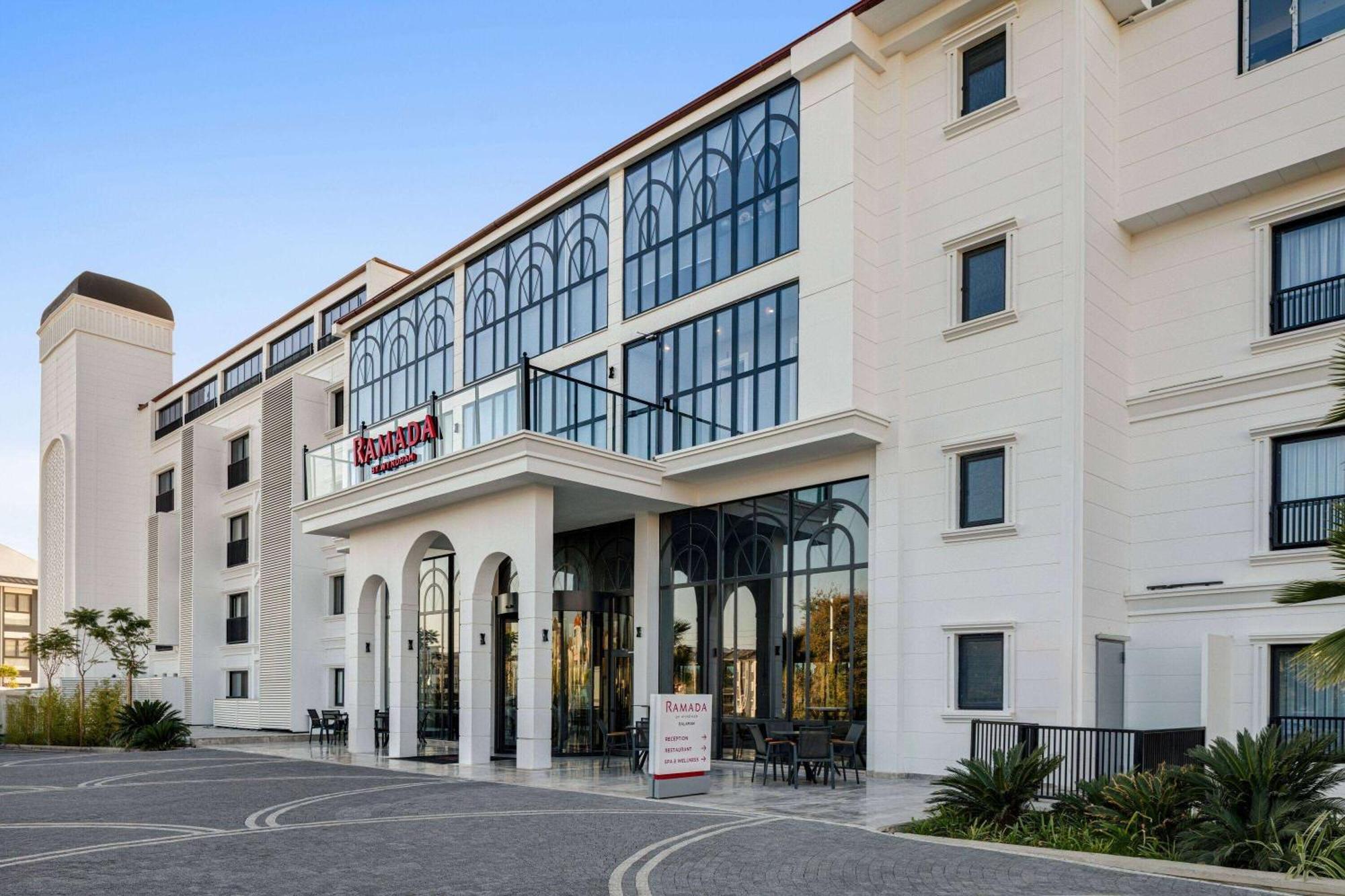Ramada By Wyndham Dalaman Eksteriør billede