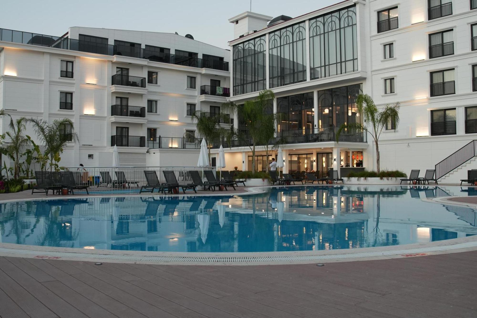 Ramada By Wyndham Dalaman Eksteriør billede